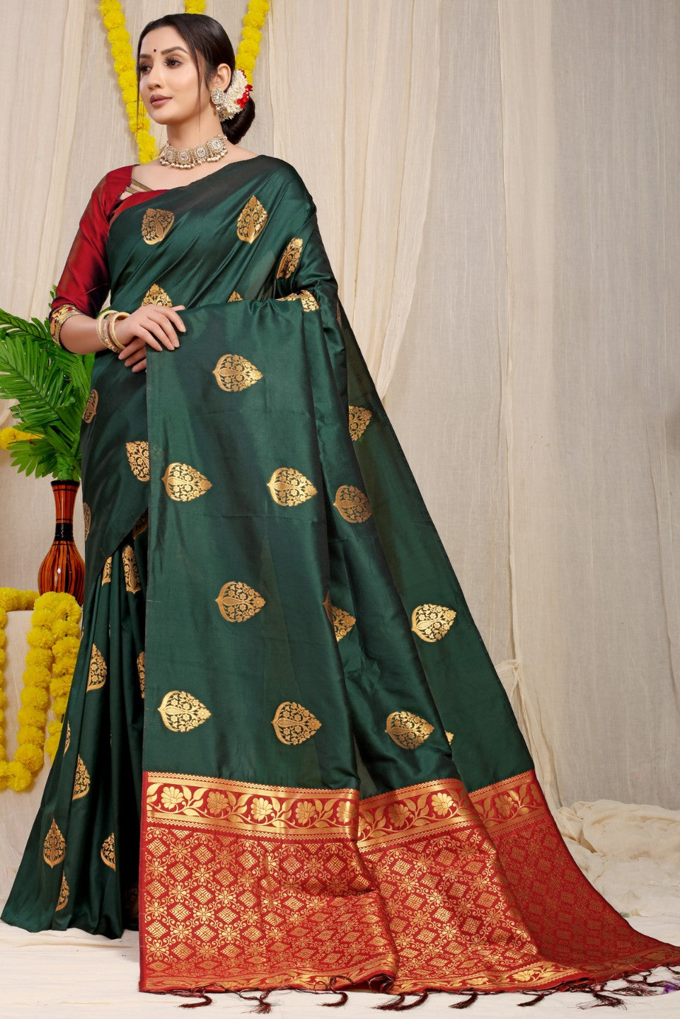 Designer Pure Silk Saree With Pure Weaving Zari Work at Rs 1350