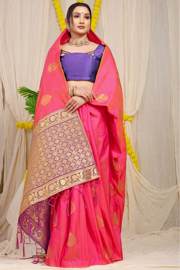 Glorious Pink Banarasi Silk Saree With Inspiring Blouse Piece