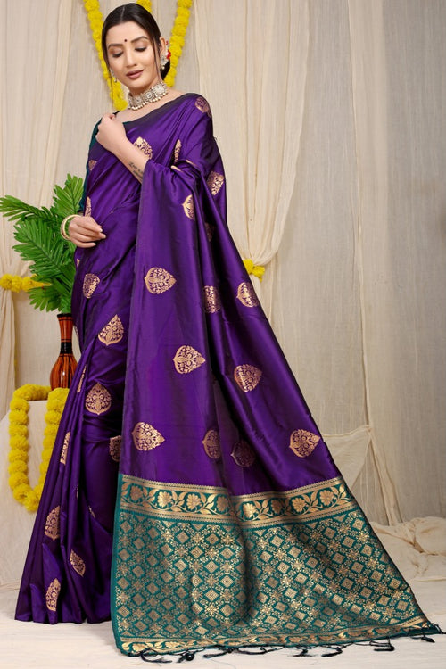 Load image into Gallery viewer, Traditional Royal Blue Banarasi Silk Saree With Ideal Blouse Piece
