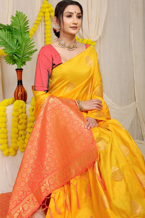 Load image into Gallery viewer, Conflate Yellow Banarasi Silk Saree With Ailurophile Blouse Piece
