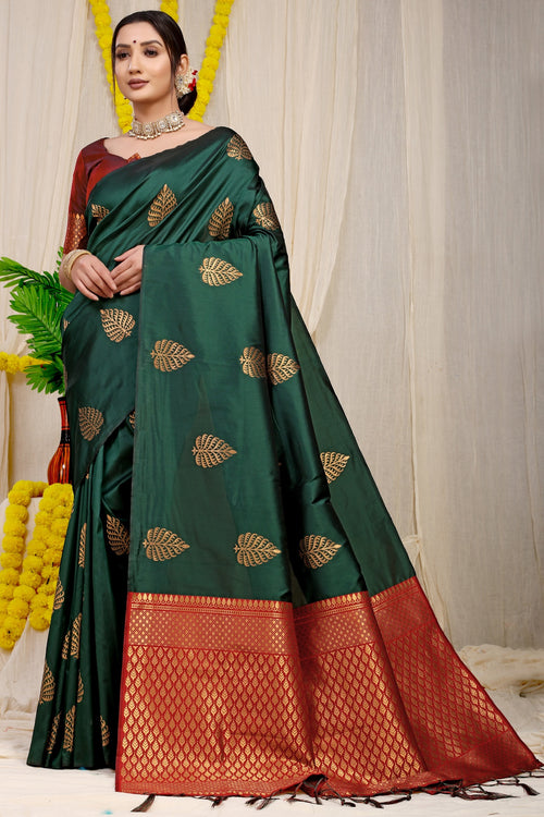 Load image into Gallery viewer, Gorgeous Dark Green Soft Banarasi Silk Saree With Lissome Blouse Piece
