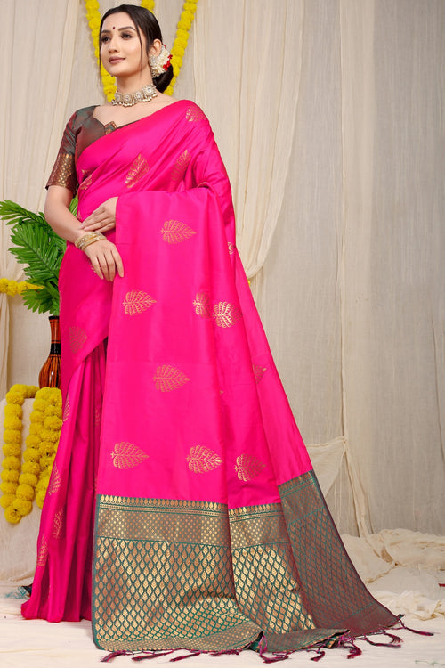 Load image into Gallery viewer, Wonderful Dark Pink Soft Banarasi Silk Saree With Lissome Blouse Piece
