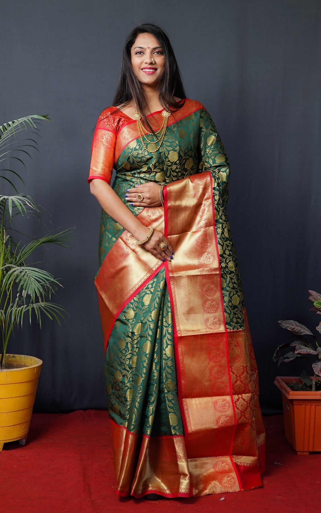 Confounding Green Kanjivaram Silk With Conflate Blouse Piece