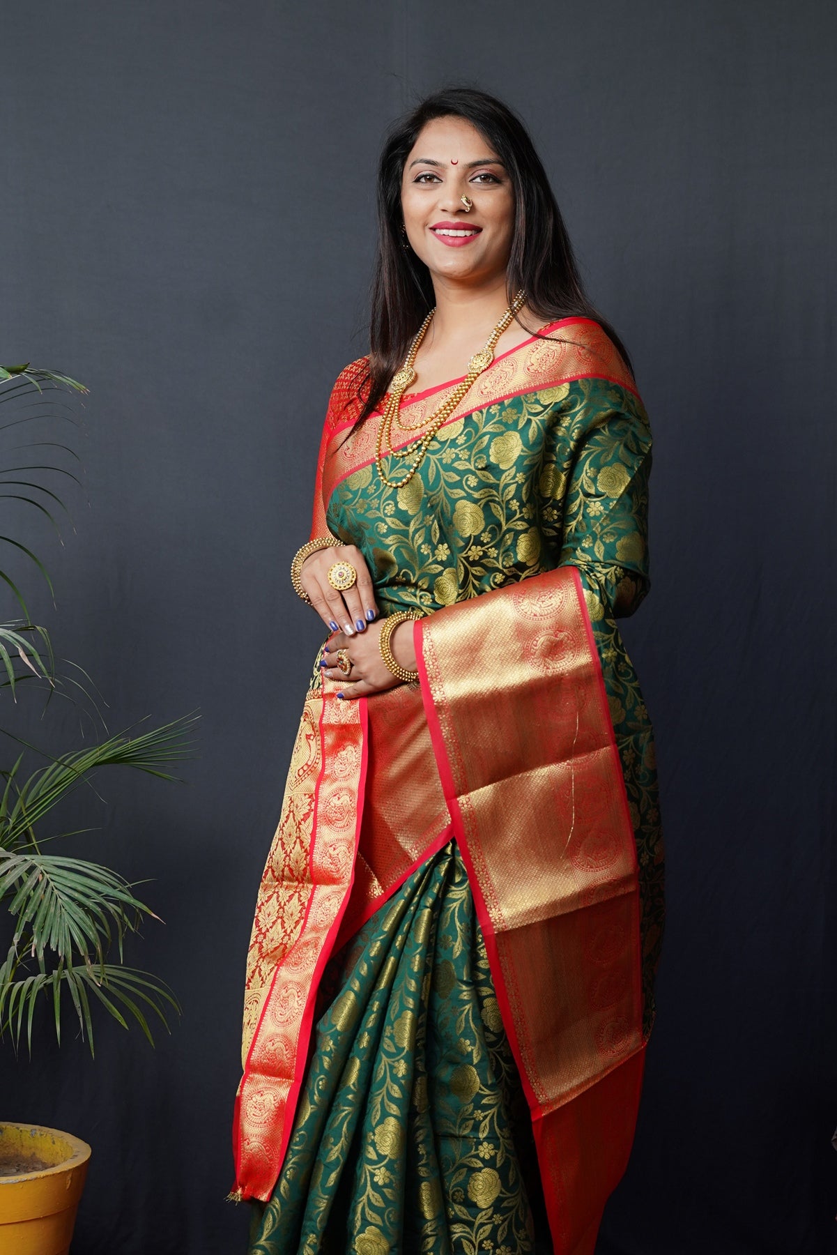 Confounding Green Kanjivaram Silk With Conflate Blouse Piece