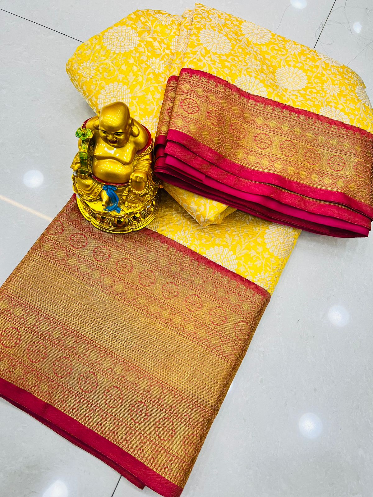 Assemblage Yellow Kanjivaram Silk With Beleaguer Blouse Piece