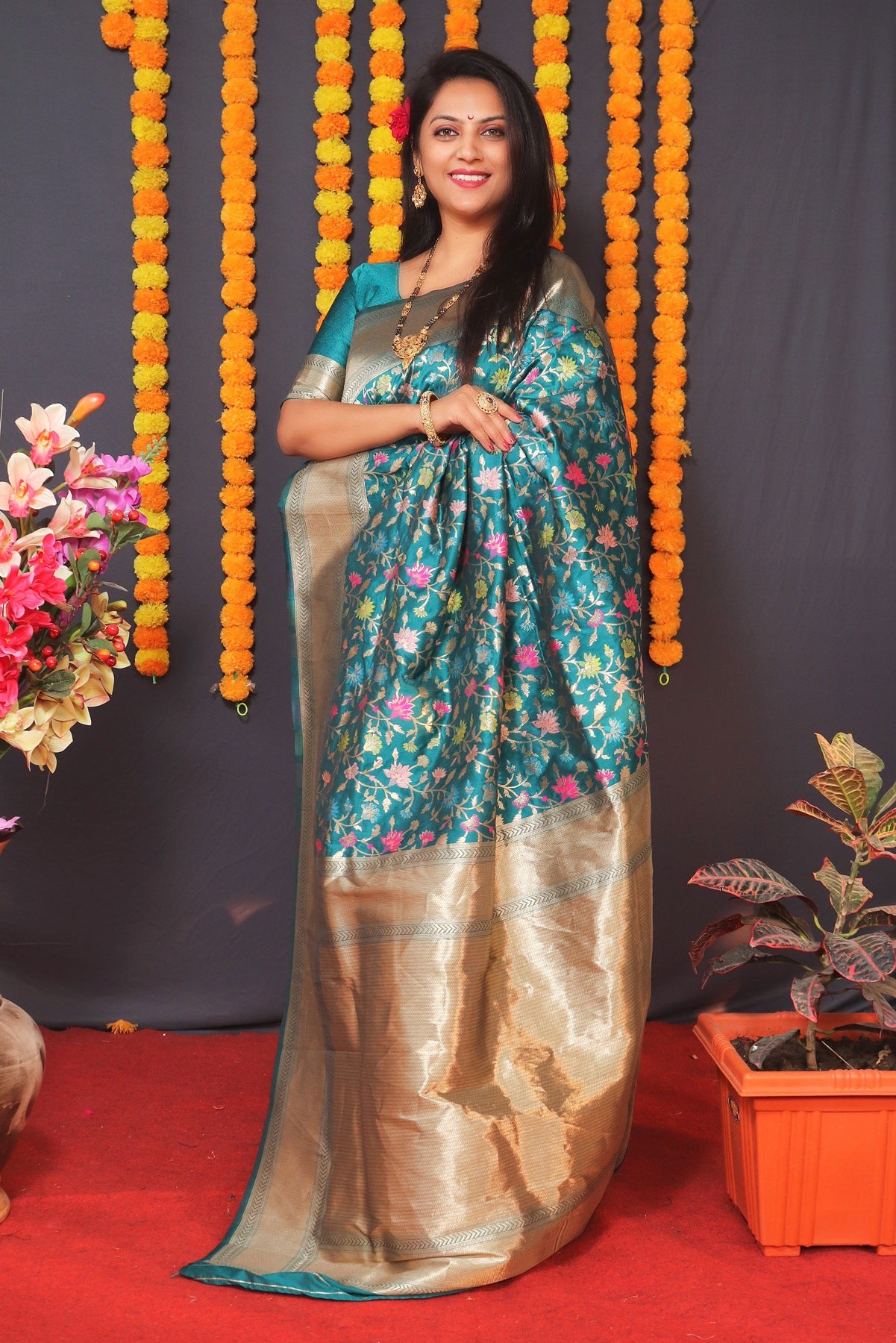 Deserving Rama Kanjivaram Silk With Engaging Blouse Piece