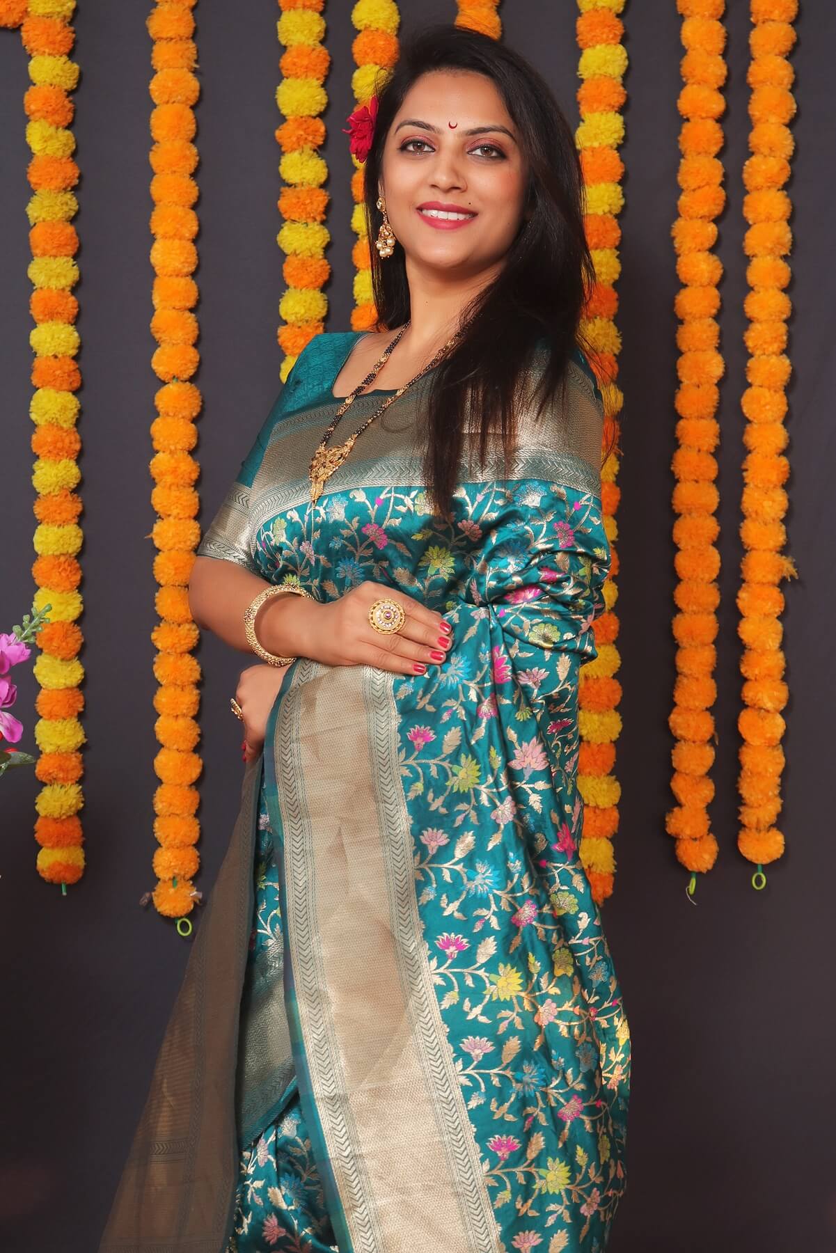 Deserving Rama Kanjivaram Silk With Engaging Blouse Piece