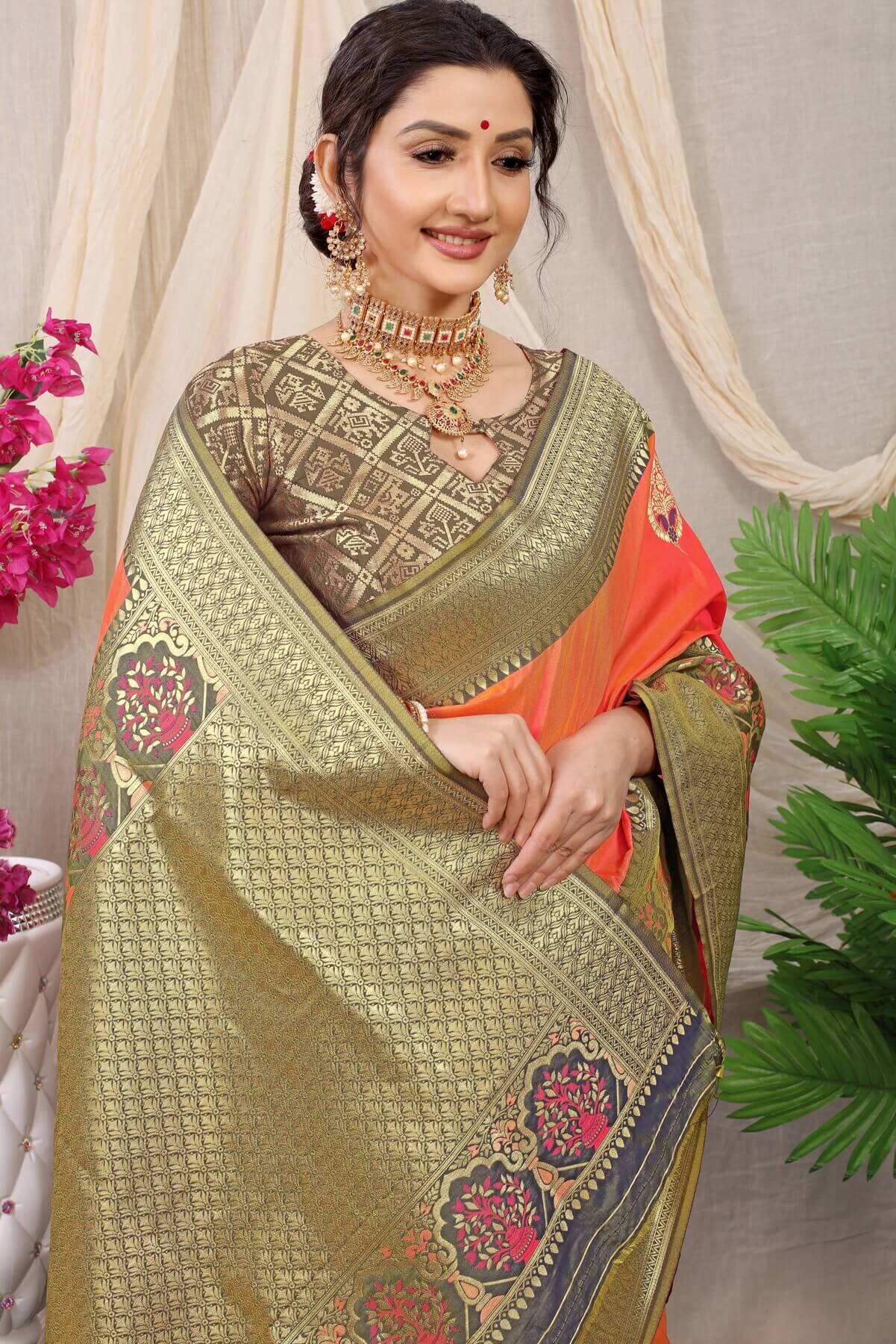 Lissome Peach Kanjivaram Silk With Sizzling Blouse Piece