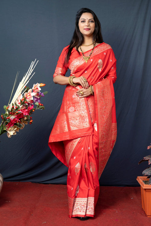 Load image into Gallery viewer, Scintilla Red Kanjivaram Silk With Demure Blouse Piece
