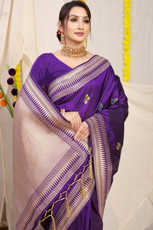 Load image into Gallery viewer, Staring Royal Blue Banarasi Silk Saree With Magnetic Blouse Piece
