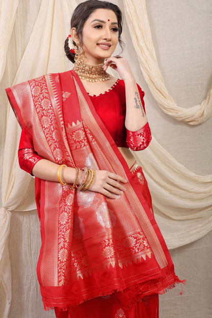 Magnetic Red Kanjivaram Silk With Effervescent Blouse Piece
