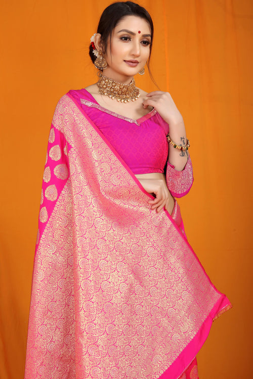 Load image into Gallery viewer, Invaluable Dark Pink Banarasi Silk Saree With Divine Blouse Piece
