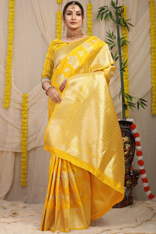 Load image into Gallery viewer, Divine Yellow Kanjivaram Silk With Seraglio Blouse Piece
