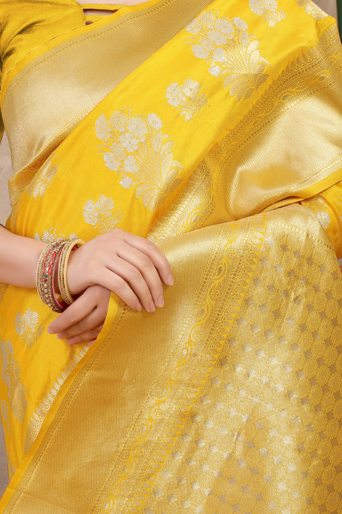 Load image into Gallery viewer, Divine Yellow Kanjivaram Silk With Seraglio Blouse Piece
