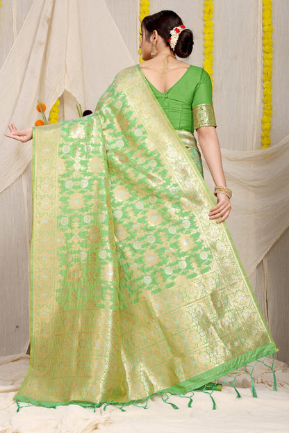 Sensational Green Banarasi Silk Saree With Fairytale Blouse Piece