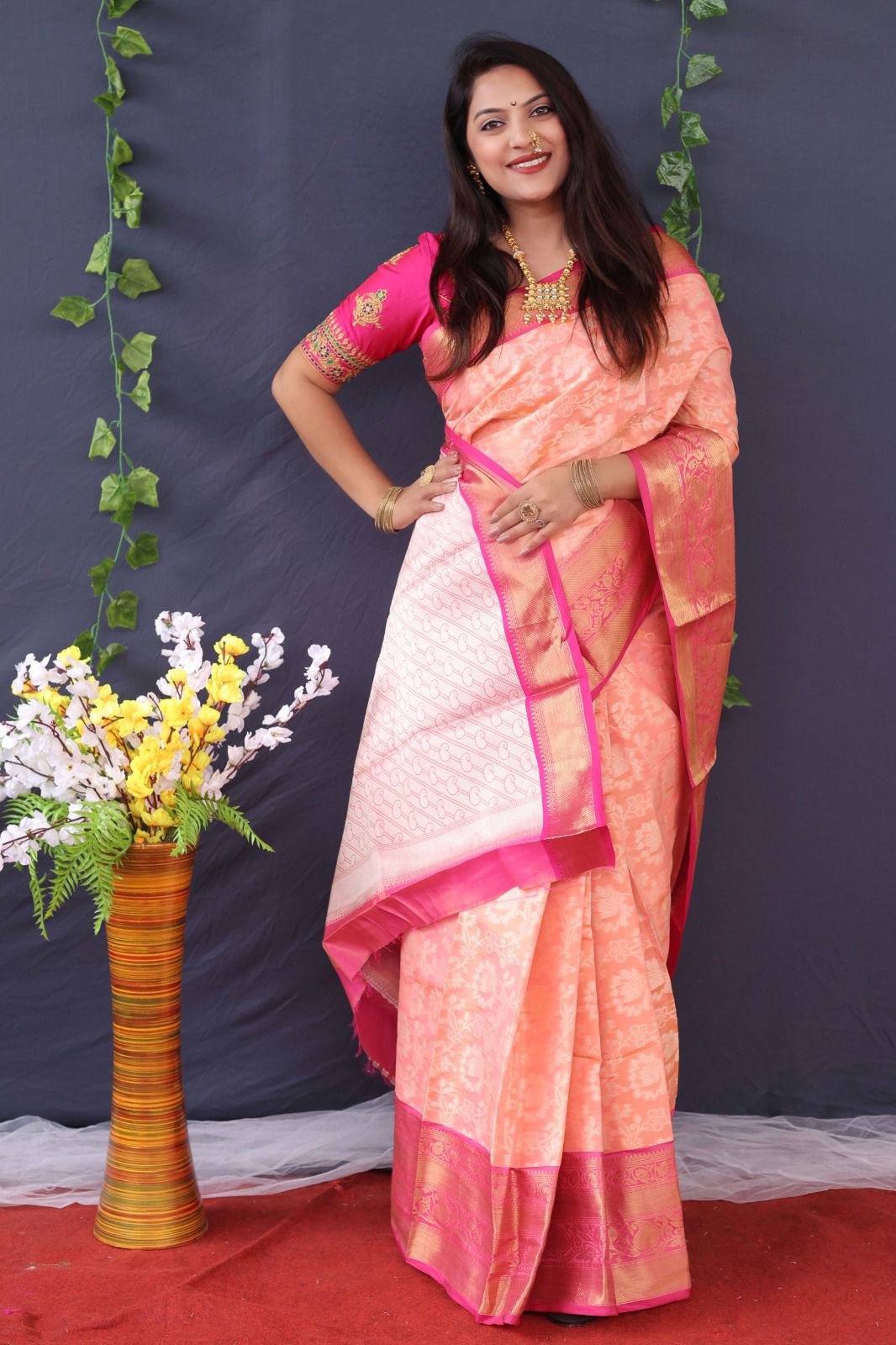Glittering Baby Pink Kanjivaram Silk With Unequalled Blouse Piece