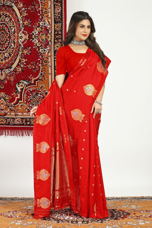 Load image into Gallery viewer, Desiring Red Banarasi Silk Saree With Appealing Blouse Piece
