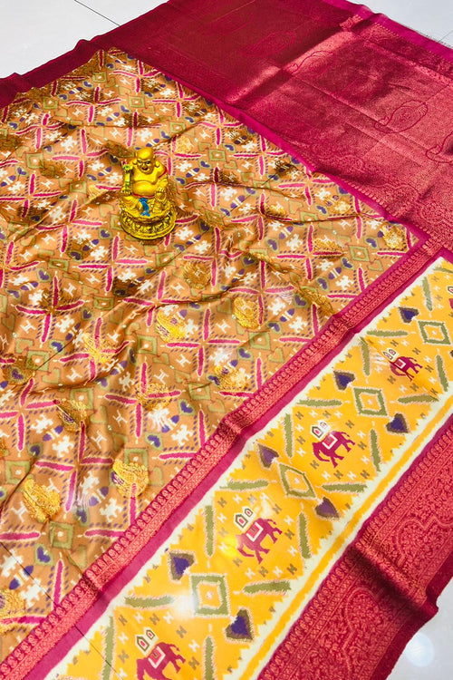 Load image into Gallery viewer, Glowing Peach Patola Silk Saree with Demanding Blouse Piece
