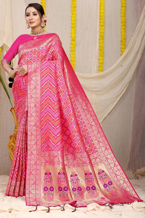 Load image into Gallery viewer, Delectable Dark Pink Soft Banarasi Silk Saree With Beautiful Blouse Piece
