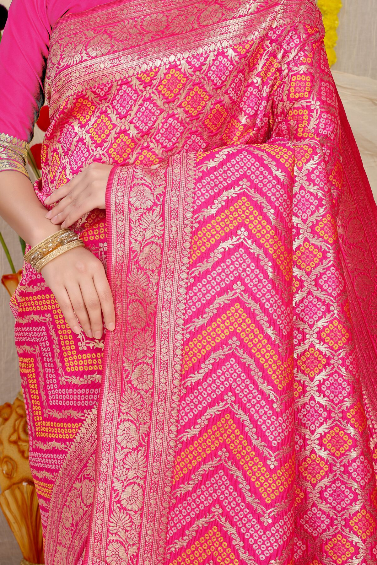 Delectable Dark Pink Soft Banarasi Silk Saree With Beautiful Blouse Piece