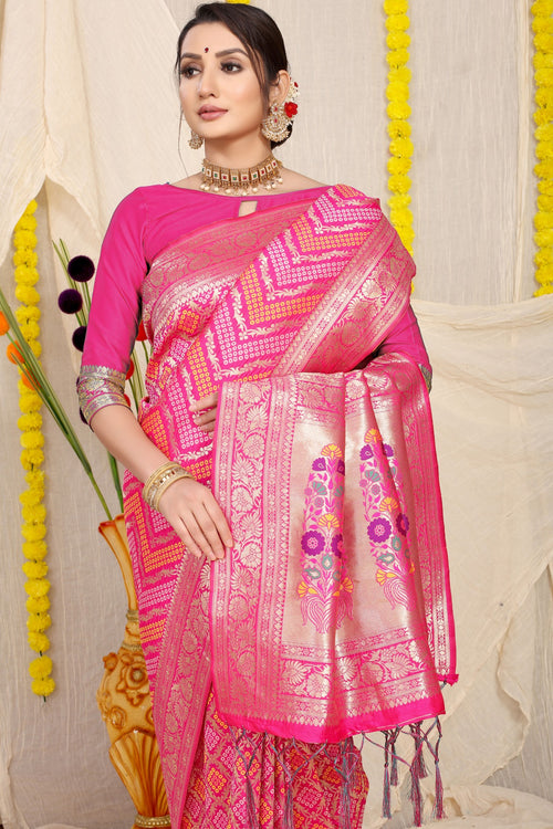 Load image into Gallery viewer, Delectable Dark Pink Soft Banarasi Silk Saree With Beautiful Blouse Piece
