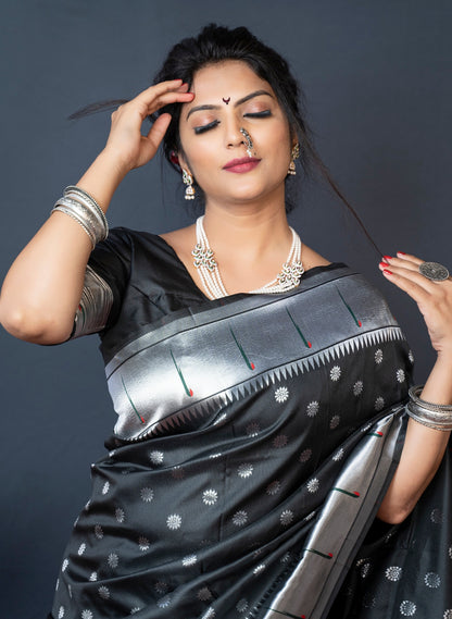 Precious Black Paithani Silk Saree With Magnetic Blouse Piece