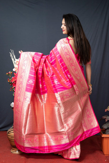 Energetic Dark Pink Banarasi Silk Saree With Pretty Blouse Piece