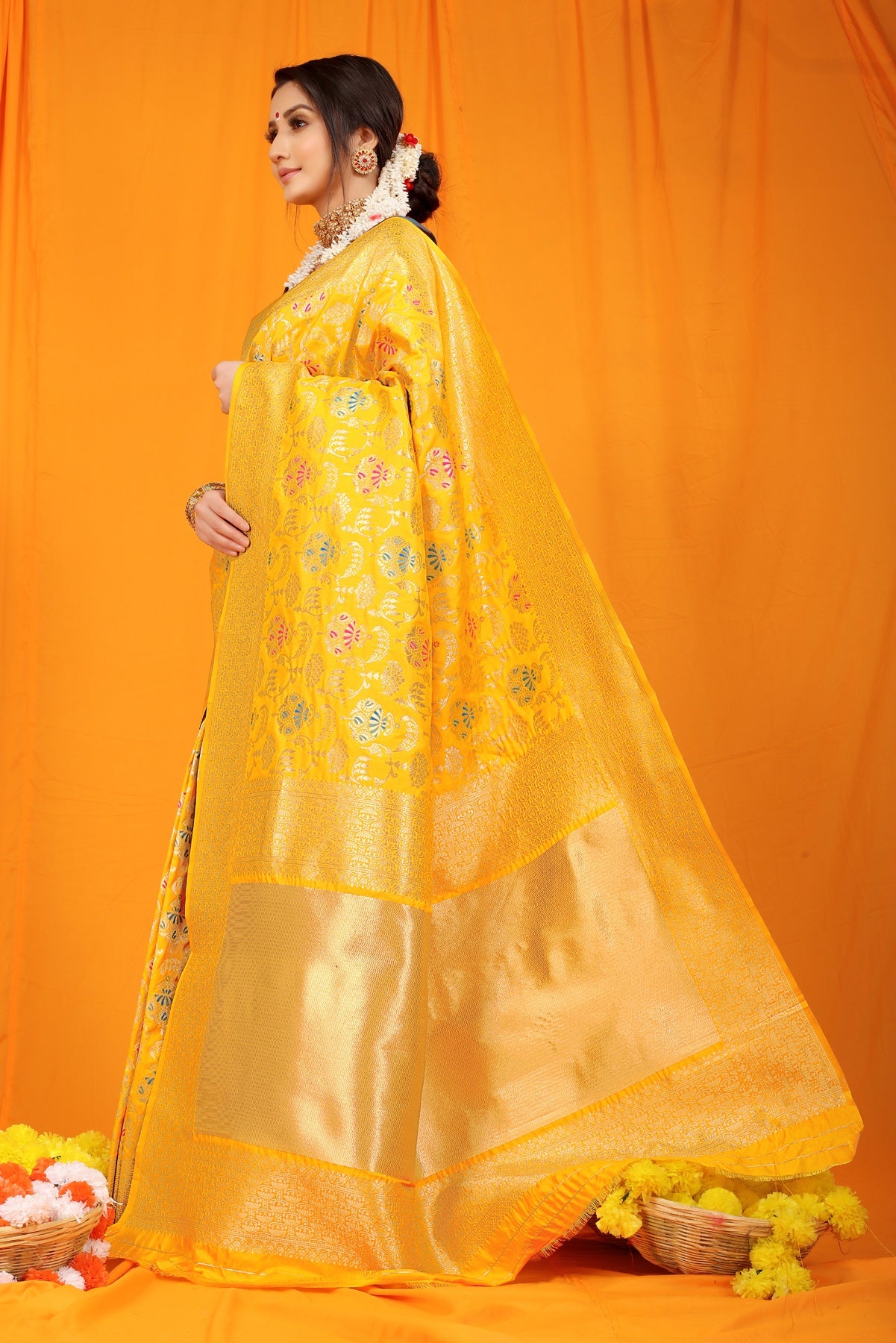 Nemesis Yellow Kanjivaram Silk With Hypnotic Blouse Piece