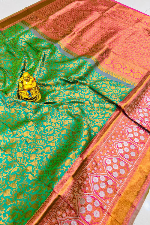 Load image into Gallery viewer, Desultory Sea Green Kanjivaram Silk Saree With Murmurous Blouse Piece
