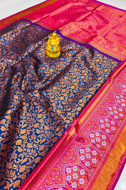 Load image into Gallery viewer, Scrumptious Navy Blue Kanjivaram Silk Saree With Fragrant Blouse Piece
