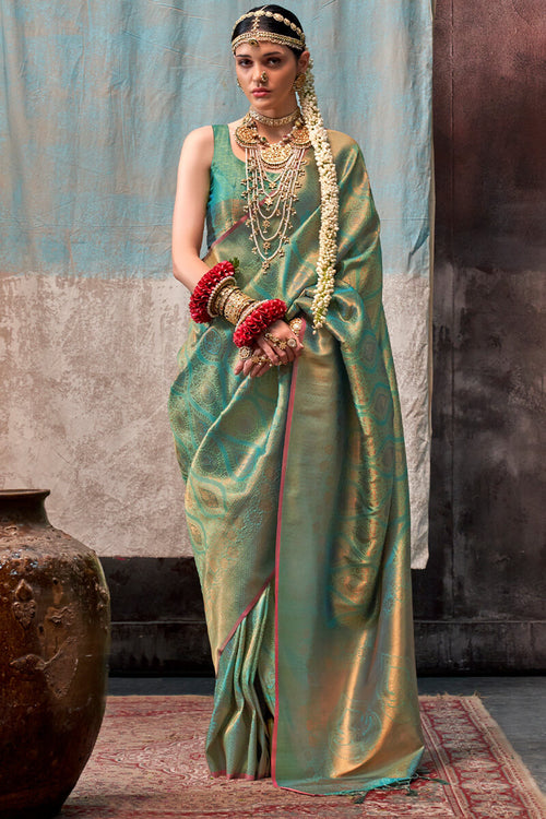 Load image into Gallery viewer, Splendorous Green Kanjivaram Silk Saree With Resplendent Blouse Piece
