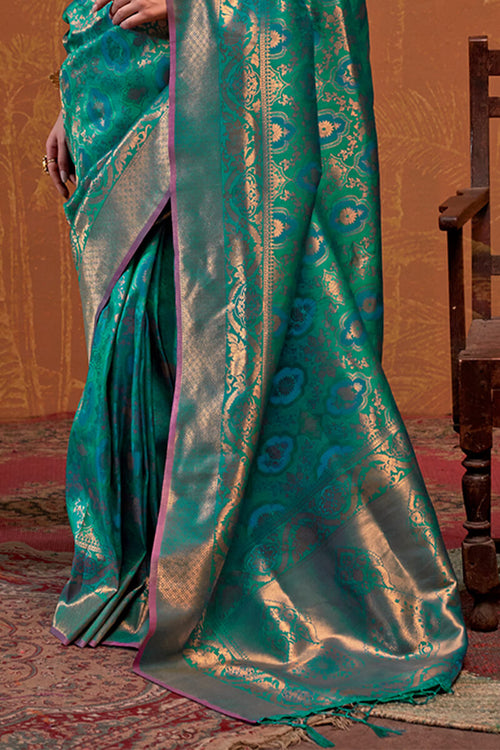 Load image into Gallery viewer, Hypnotic Rama Kanjivaram Silk Saree With Blissful Blouse Piece
