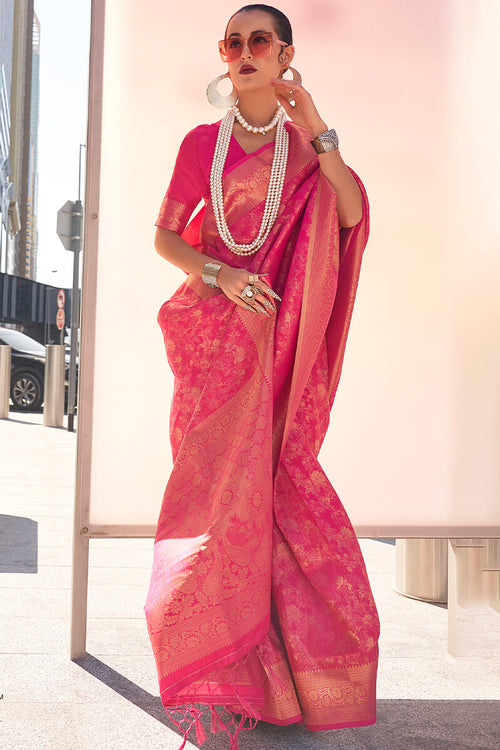 Load image into Gallery viewer, Evanescent Dark Pink Kanjivaram Silk Saree With Lagniappe Blouse Piece
