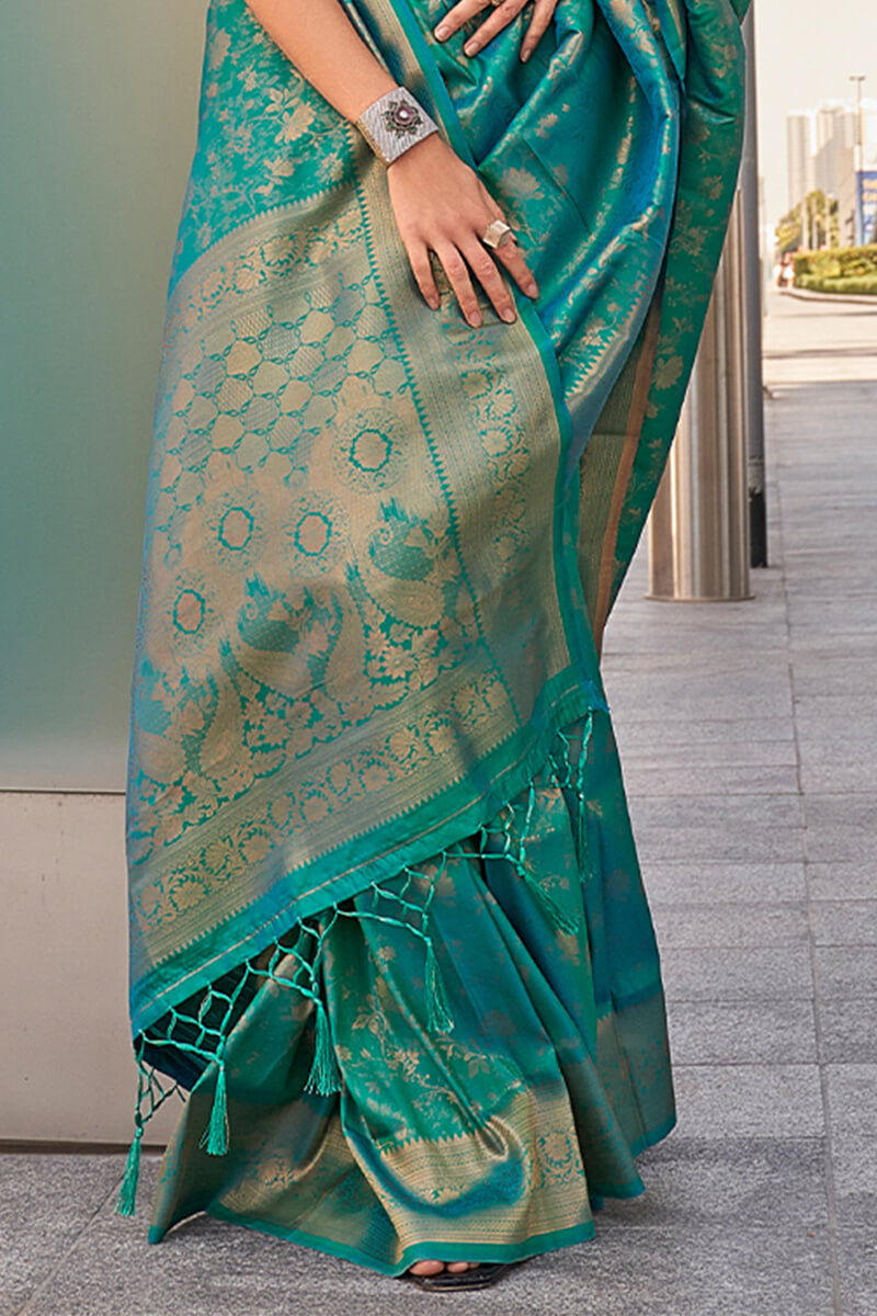 Redolent Rama Kanjivaram Silk Saree With Serendipity Blouse Piece