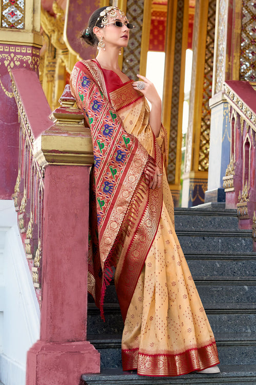 Load image into Gallery viewer, Surreptitious Beige Patola Silk Saree with Petrichor Blouse Piece
