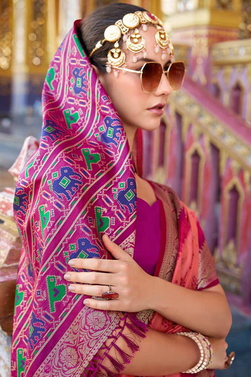 Load image into Gallery viewer, Evanescent Pink Patola Silk Saree with Desultory Blouse Piece
