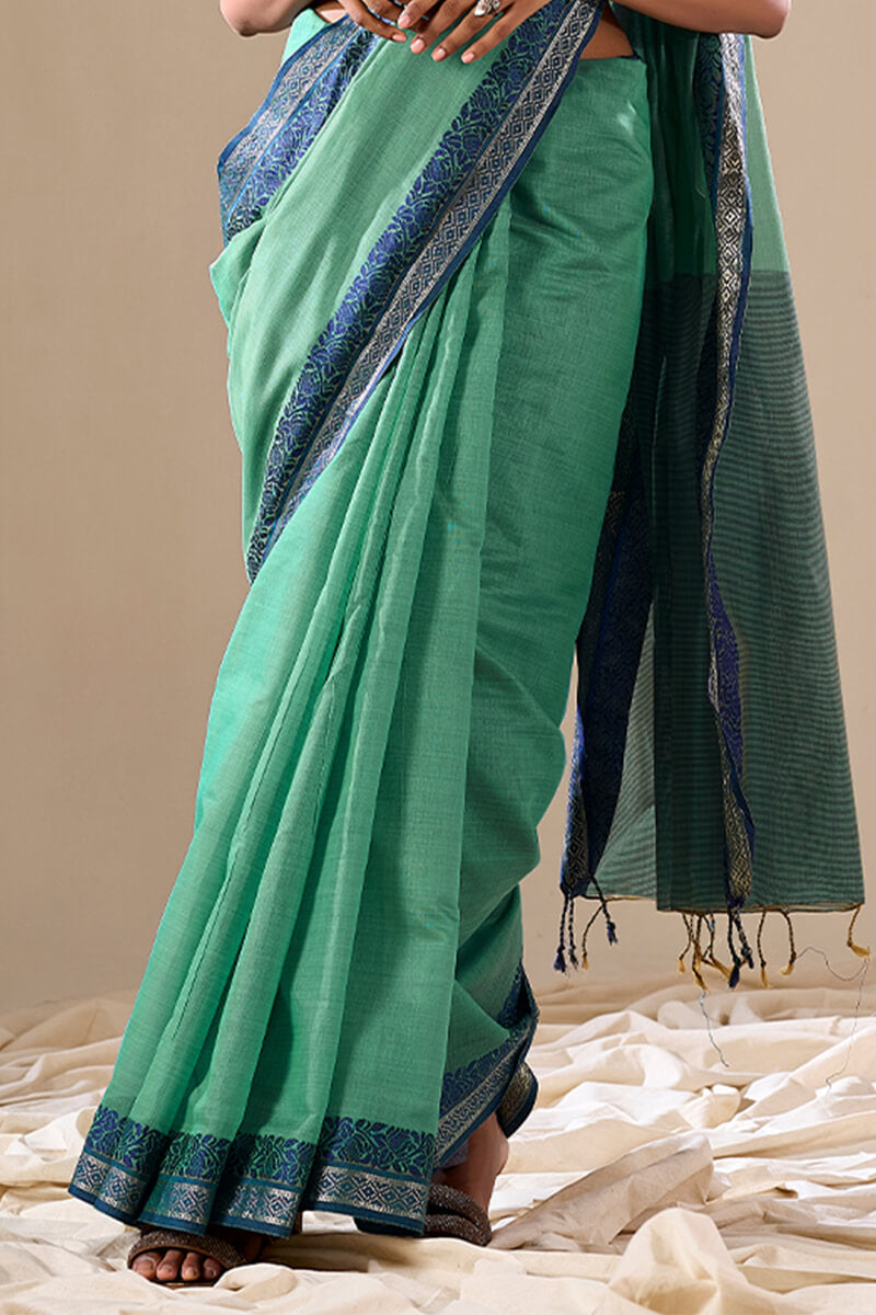 Trendy Green Cotton Silk Saree With Stunning Blouse Piece