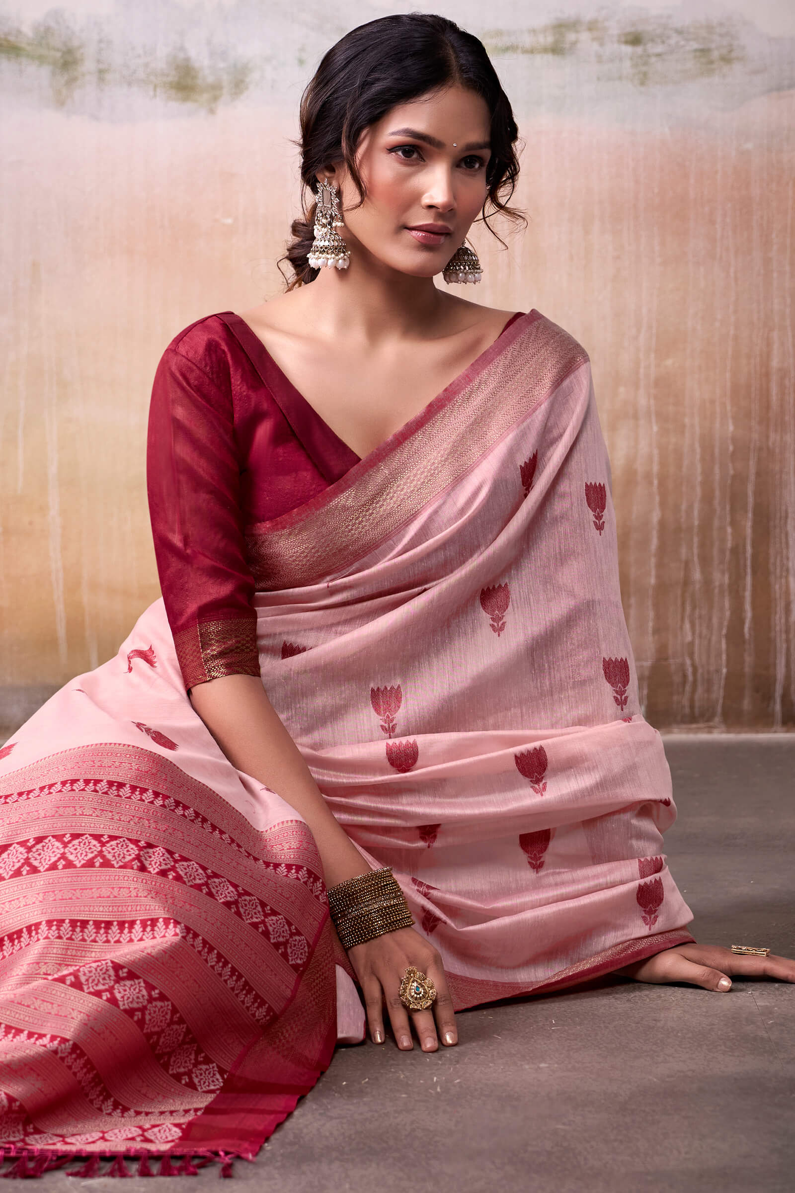 Charming Baby Pink Cotton Silk Saree With Twirling Blouse Piece
