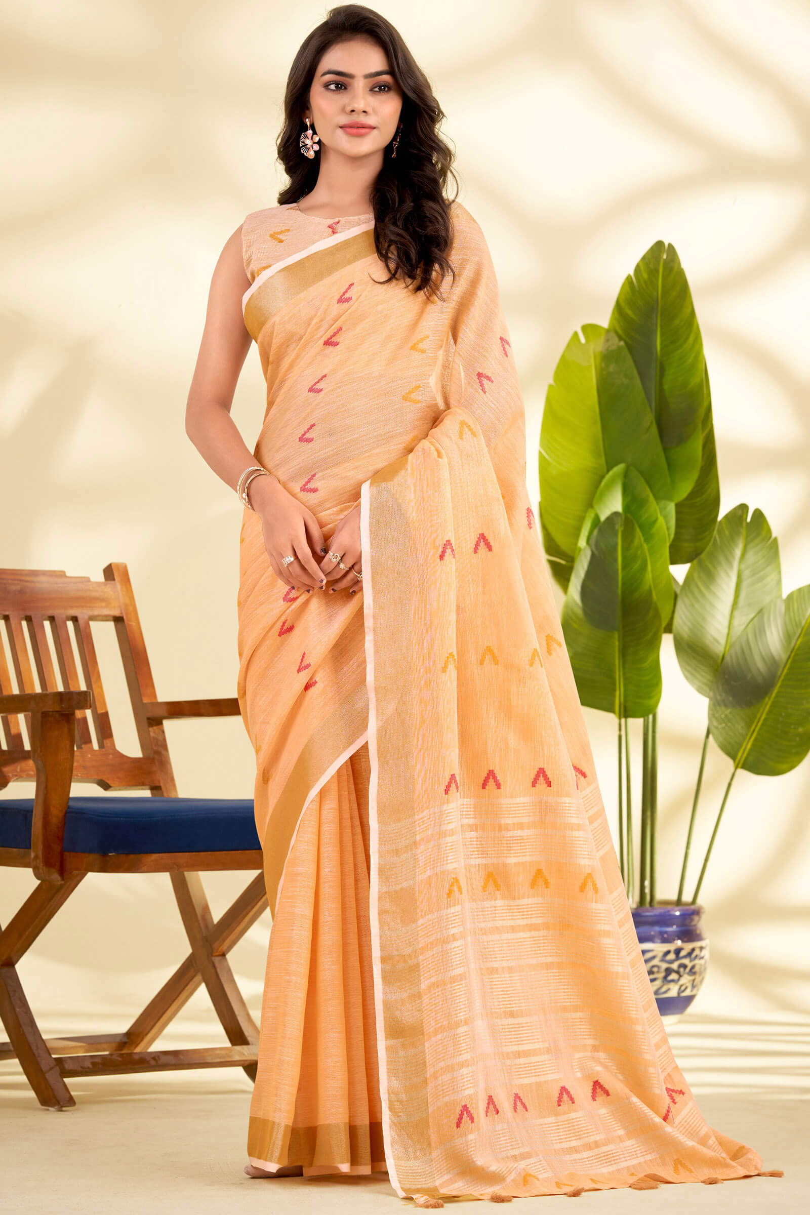 Desiring Peach Cotton Silk Saree With Alluring Blouse Piece