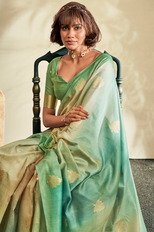 Load image into Gallery viewer, Outstanding Green Soft Banarasi Silk Saree With Desiring Blouse Piece
