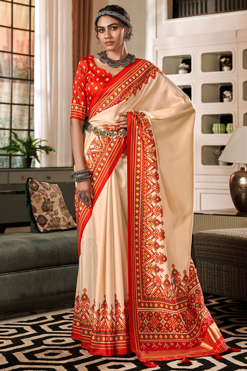 Divine Beige Patola Silk Saree with Conflate Blouse Piece