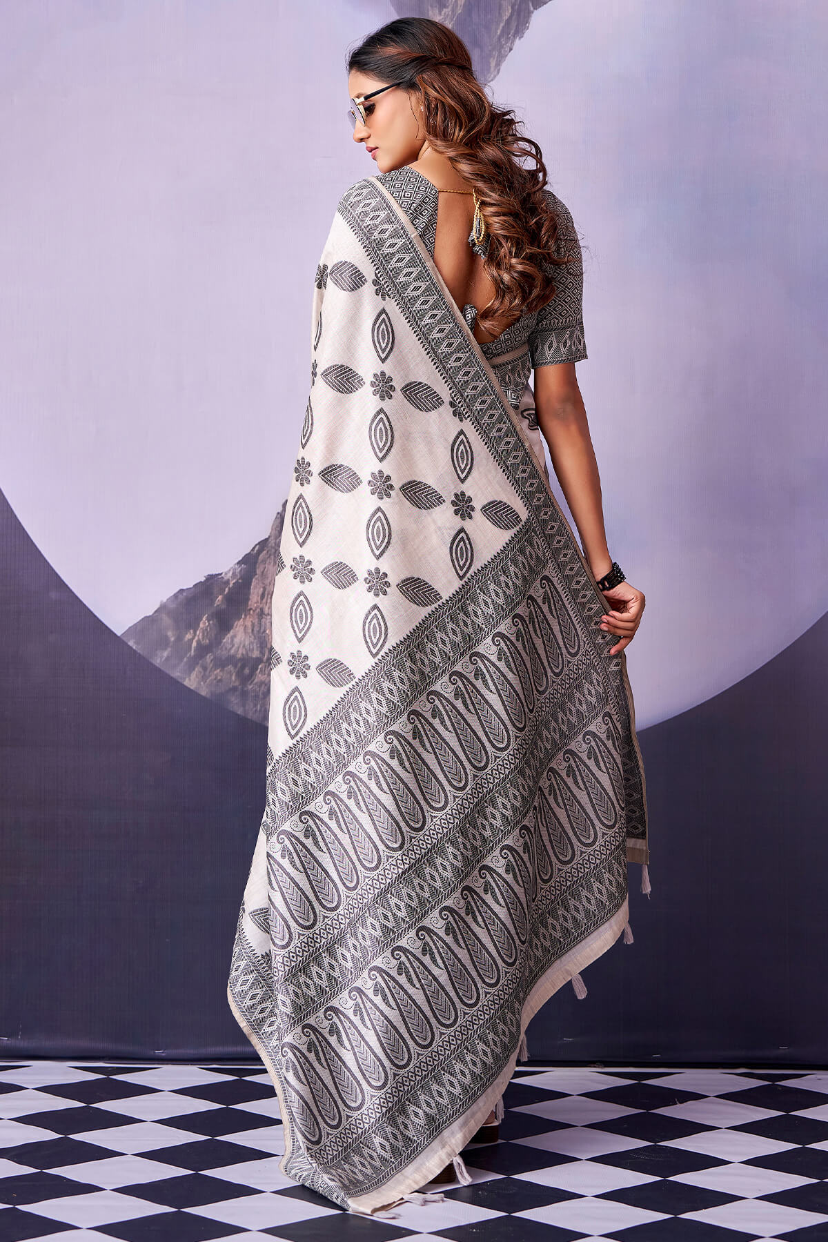 Ornate White and Black Cotton Silk Saree With Lagniappe Blouse Piece