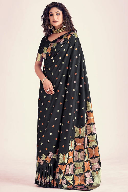 Load image into Gallery viewer, Eye-catching Black Soft Banarasi Silk Saree With Blooming Blouse Piece
