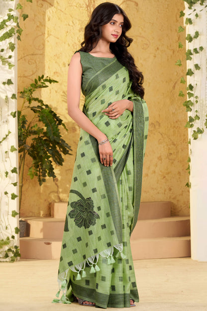 Beautiful Green Cotton Silk Saree With Redolent Blouse Piece