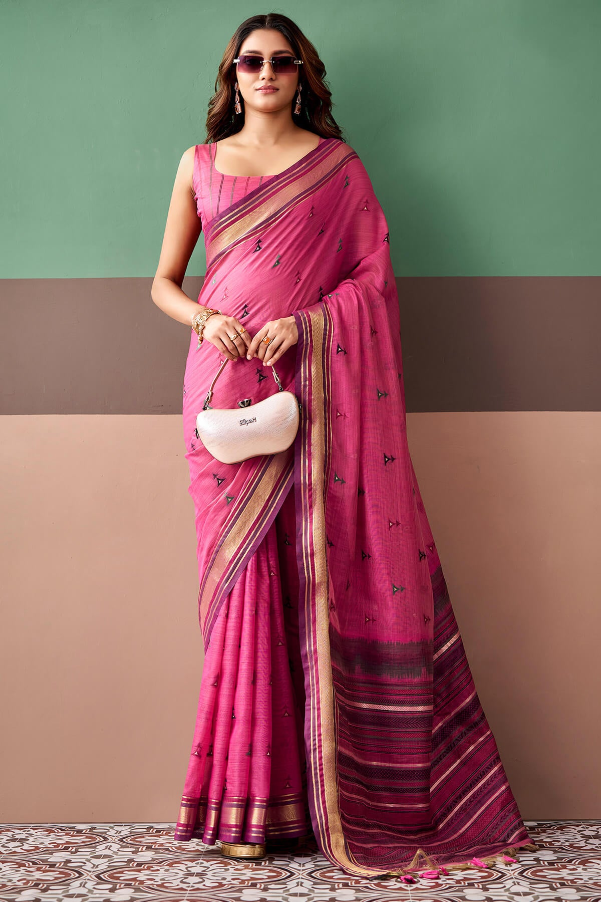 Desultory Pink Cotton Silk Saree With Winsome Blouse Piece