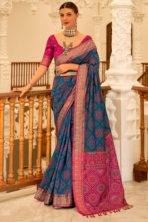 Load image into Gallery viewer, Intricate Navy Blue Patola Silk Saree with Adorning Blouse Piece
