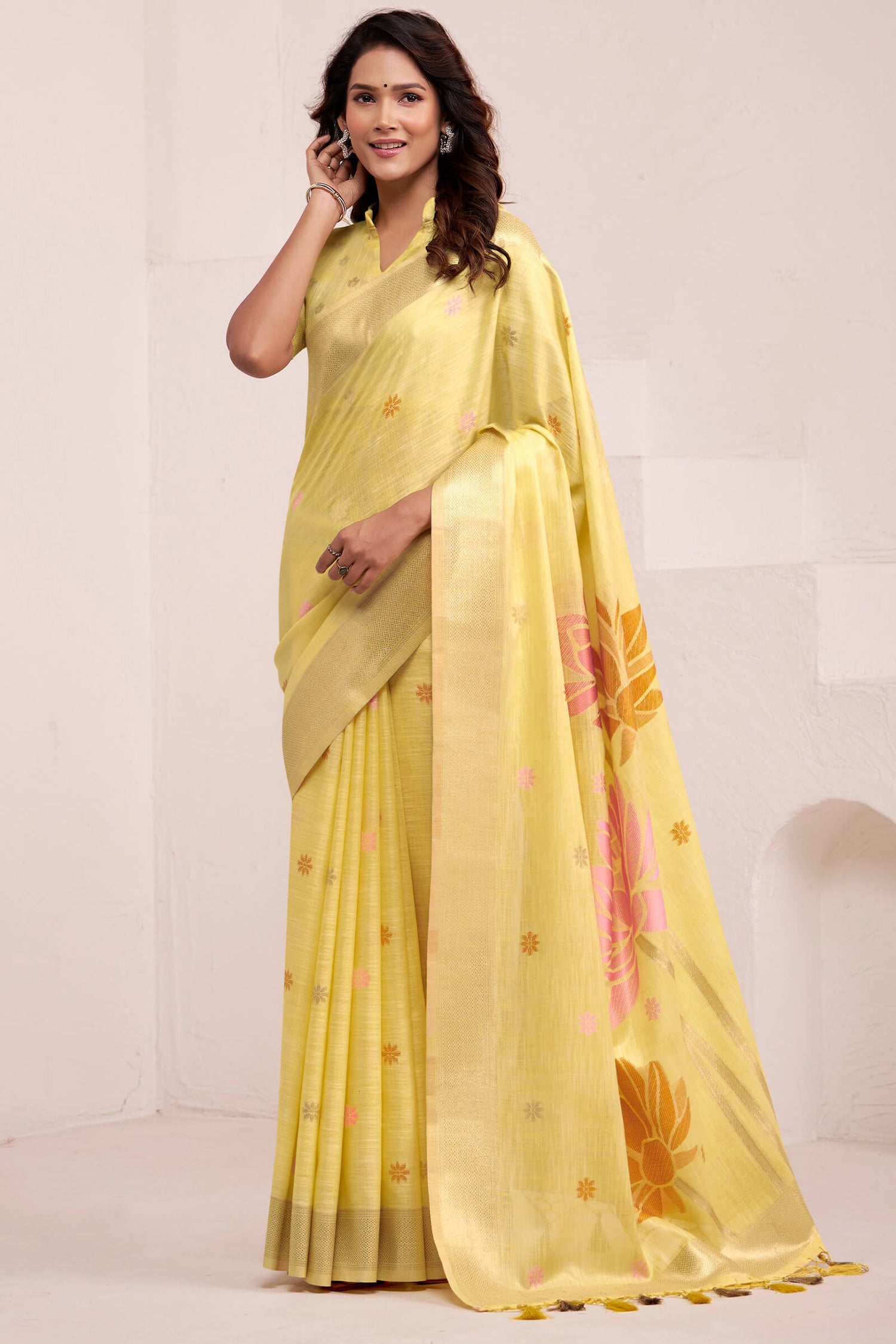 Enthralling Yellow Cotton Silk Saree With Ephemeral Blouse Piece