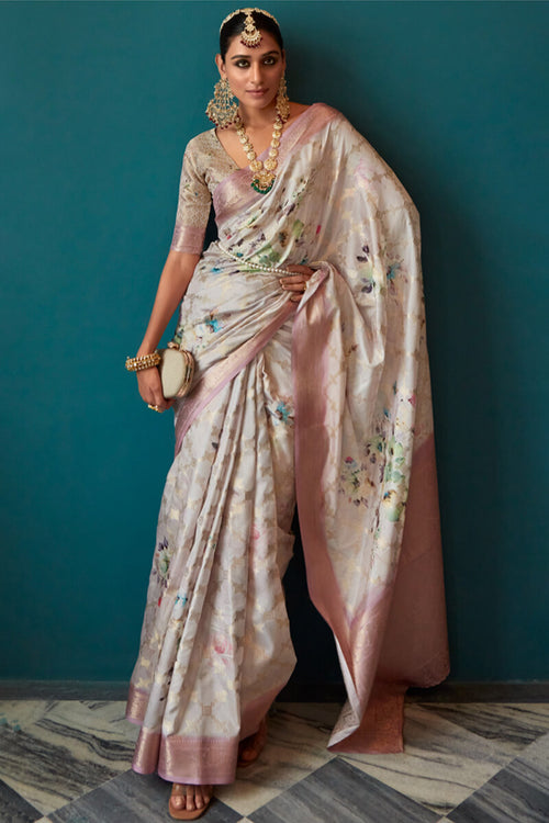 Load image into Gallery viewer, Refreshing Lavender Soft Banarasi Silk Saree With Outstanding Blouse Piece
