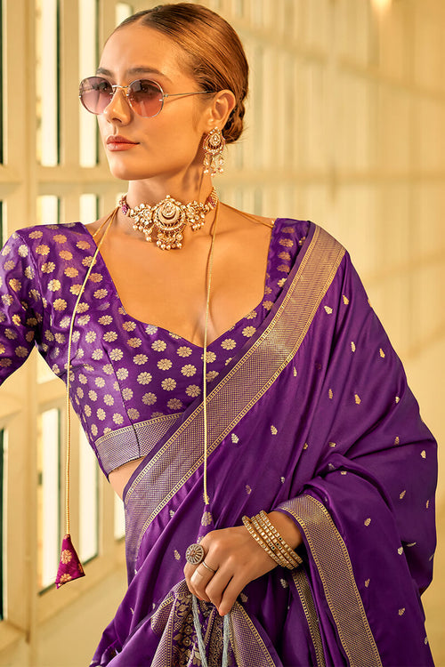 Load image into Gallery viewer, Brood Purple Banarasi Satin Silk Saree With Comely Blouse Piece
