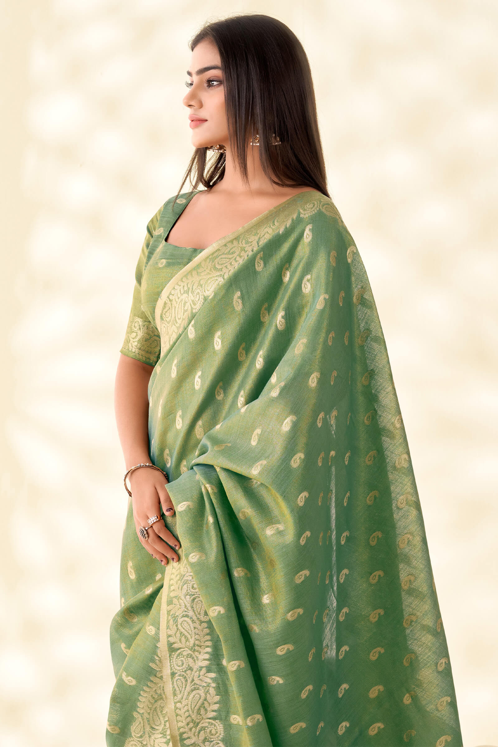 Felicitous Green Soft Banarasi Tissue Silk Saree With Pulsating Blouse Piece